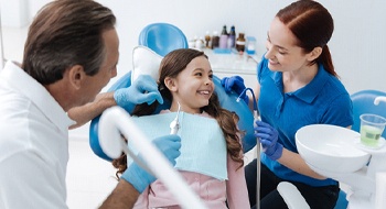 young girl at dental appointment